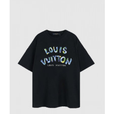루이비통 로고 프린트 반팔