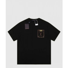 루이비통 로고 프린트 반팔