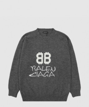 발렌시아가 크루넥 스웨터