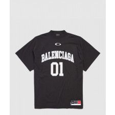 발렌시아가 오버사이즈 티셔츠