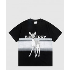 버버리 로고 프린트 반팔
