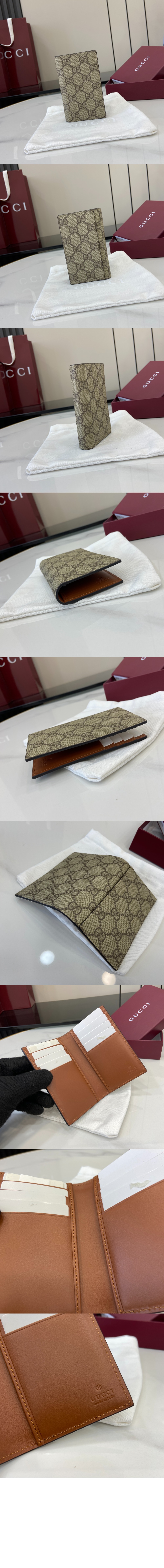 구찌 GG 엠블럼 바이폴드 카드 케이스 821209