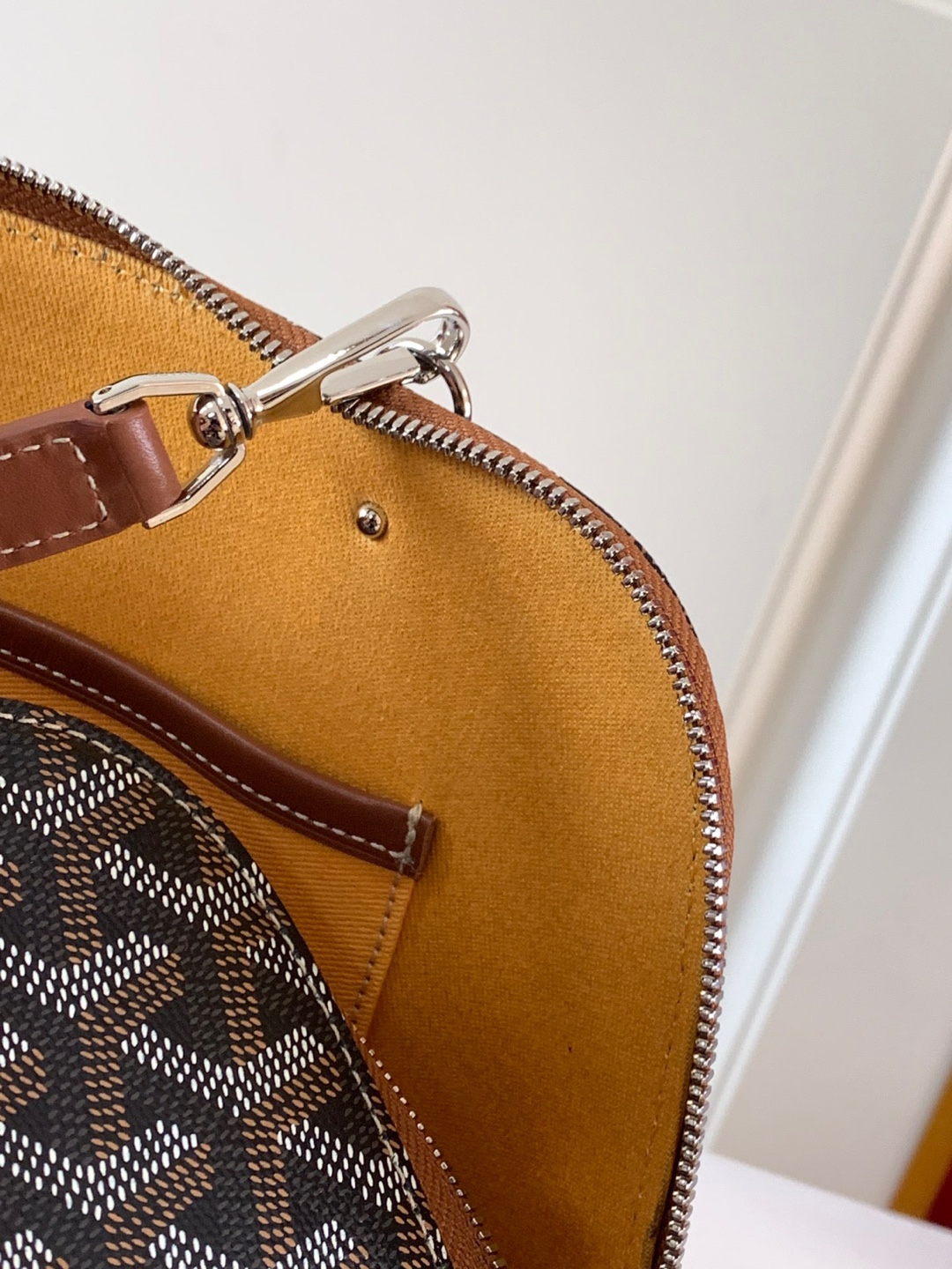 고야드 방돔백 블랙 탄