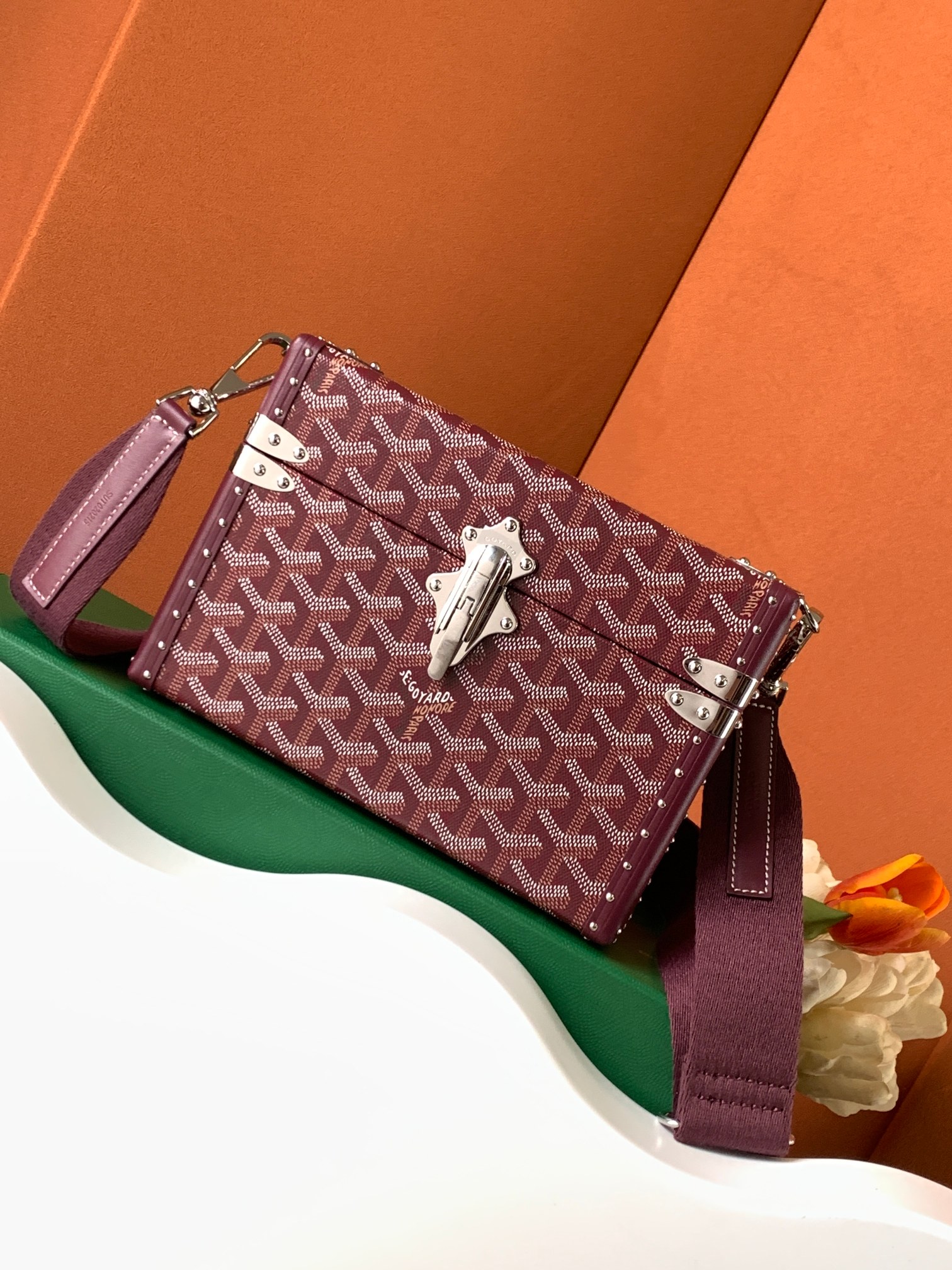 고야드 카세트 트렁크 백 버건디