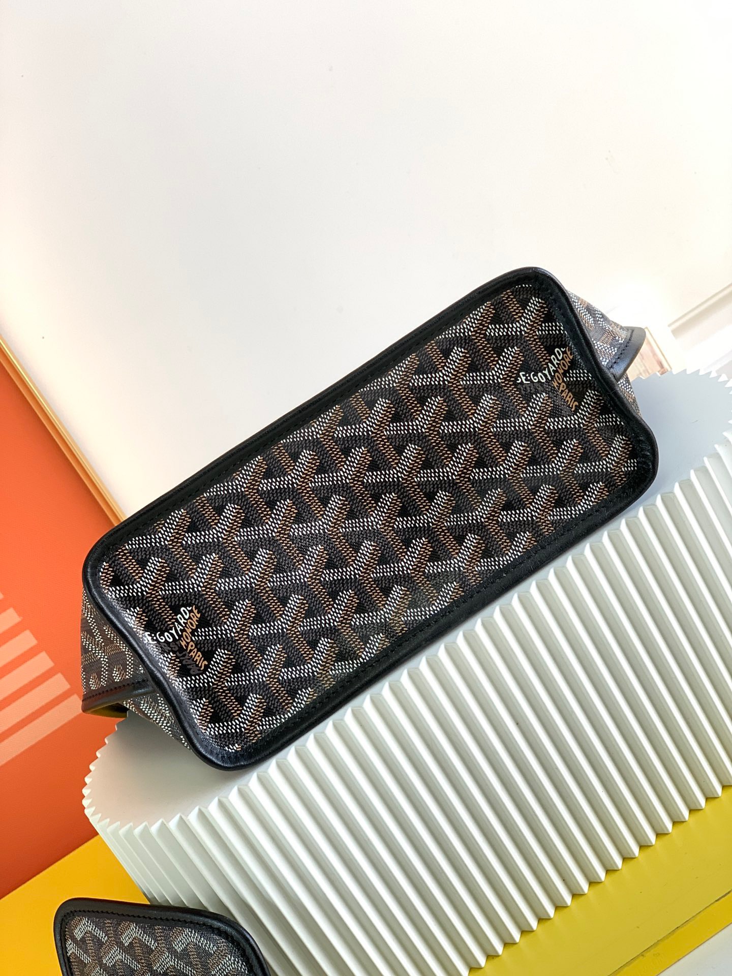 고야드 페인팅 앙주 미니백 블랙