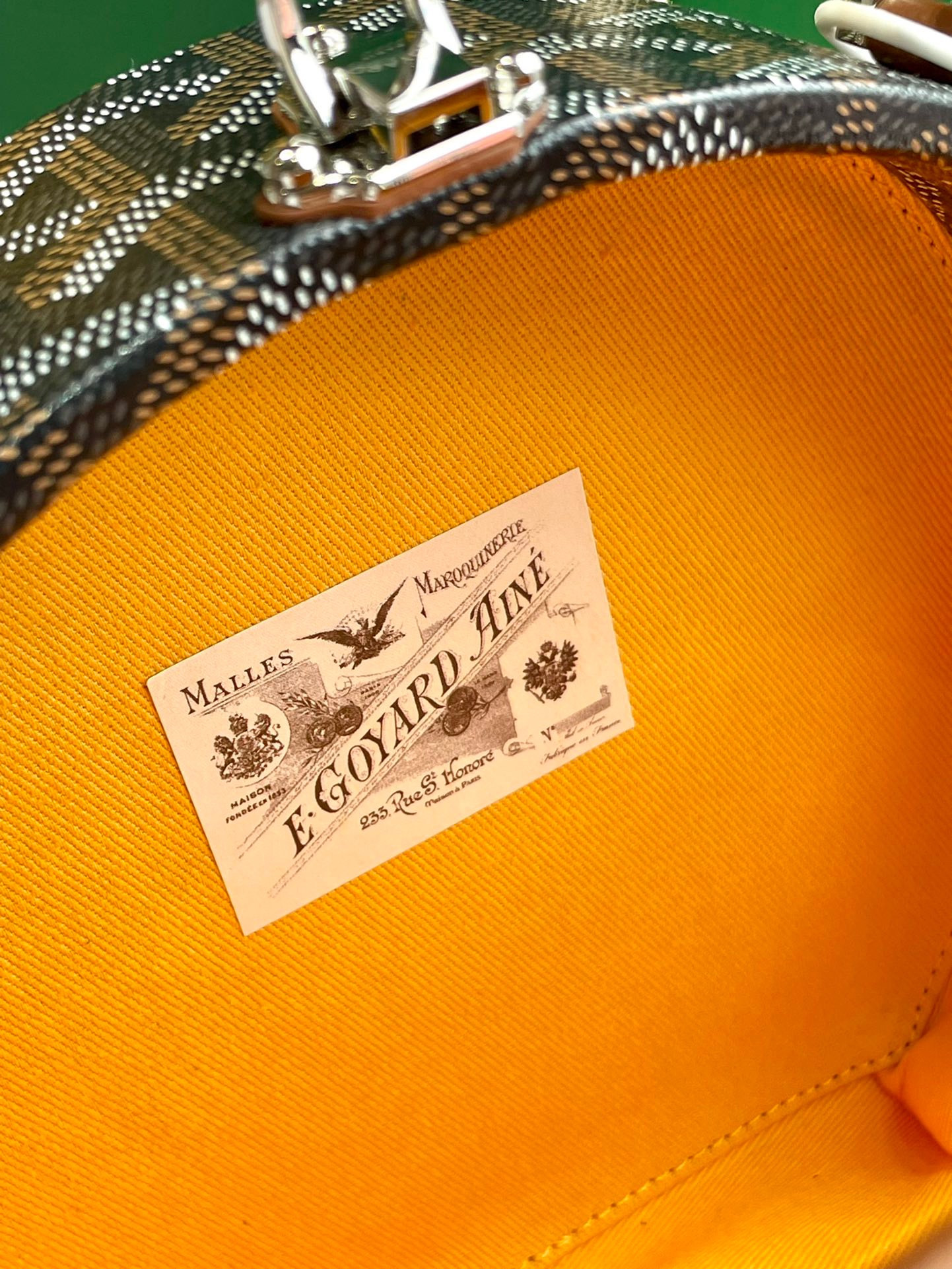 고야드 알토 후드백 블랙 탄