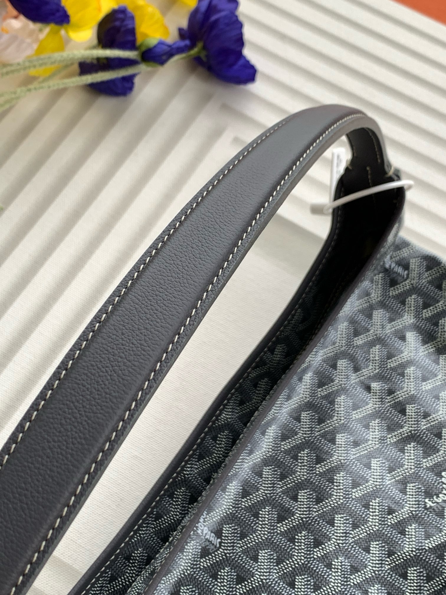 고야드 보헴 호보백 그레이