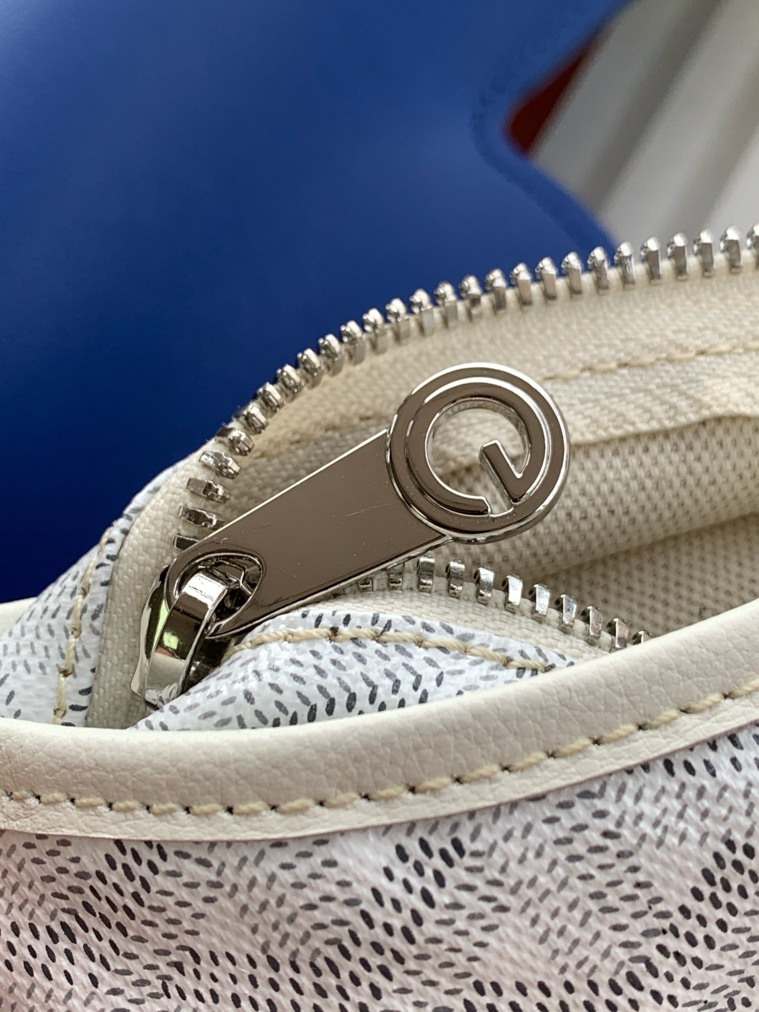 고야드 보헴 호보백 화이트