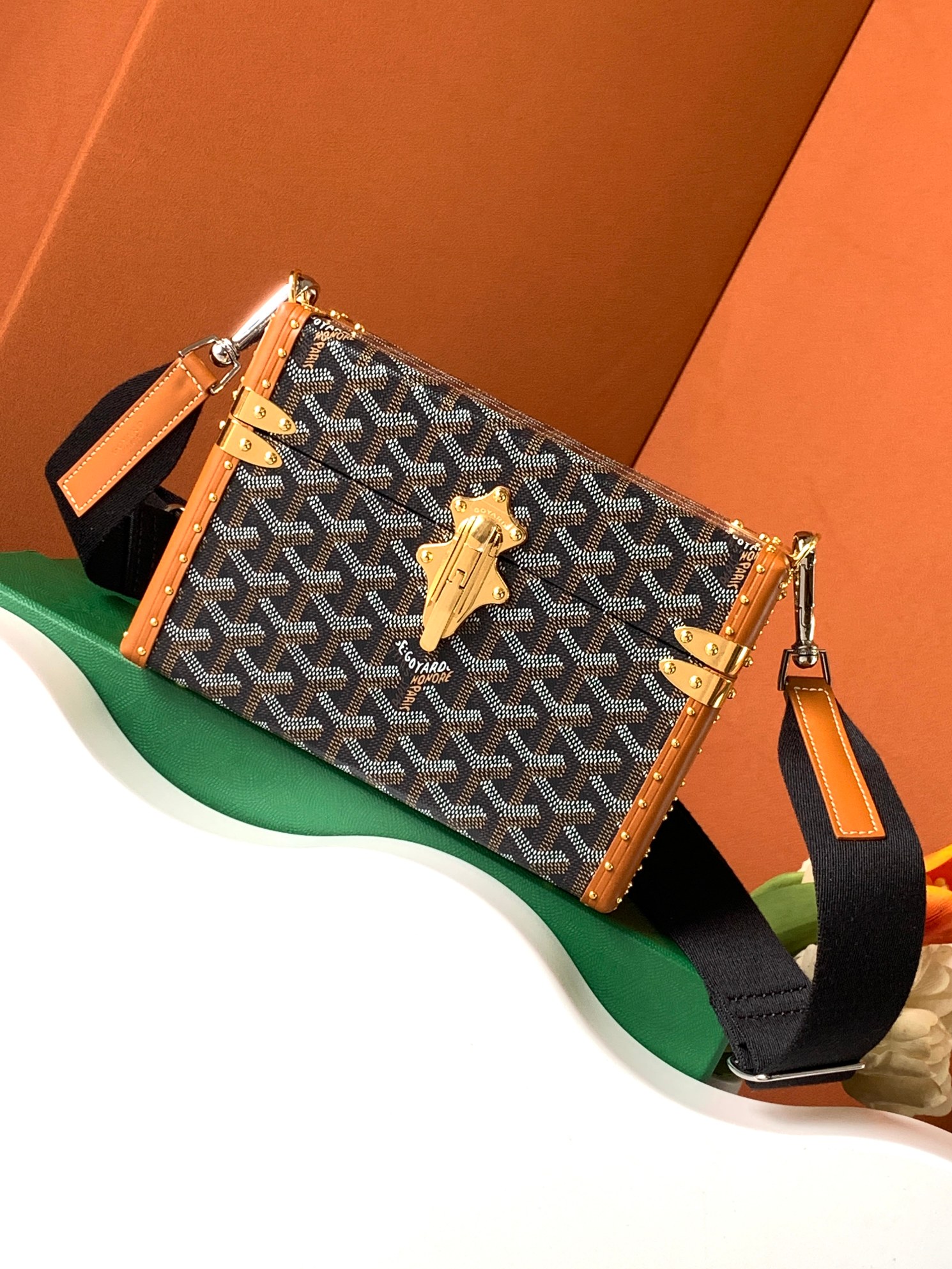 고야드 카세트 트렁크 백 블랙 탄