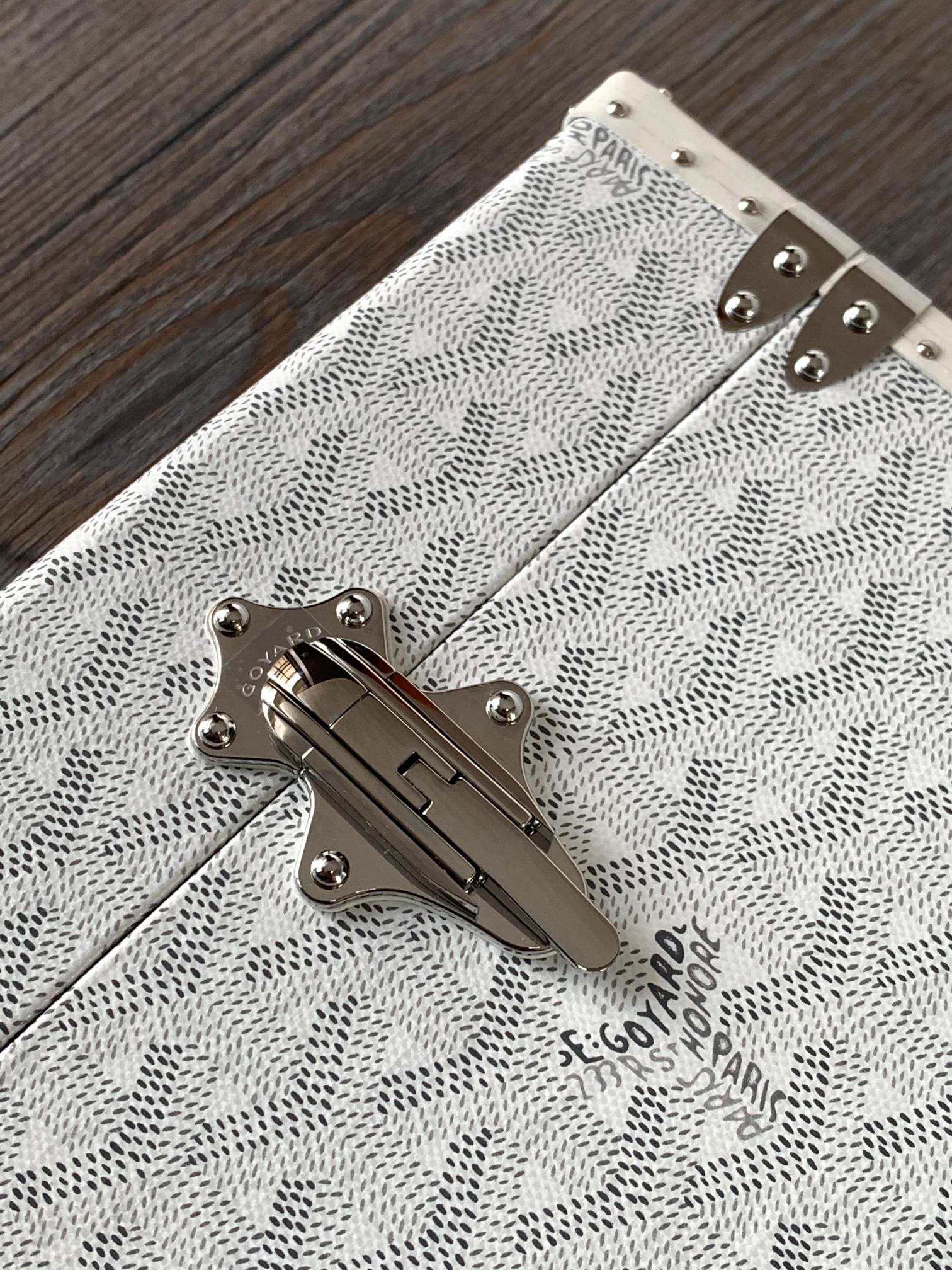 고야드 카세트 트렁크 백 화이트