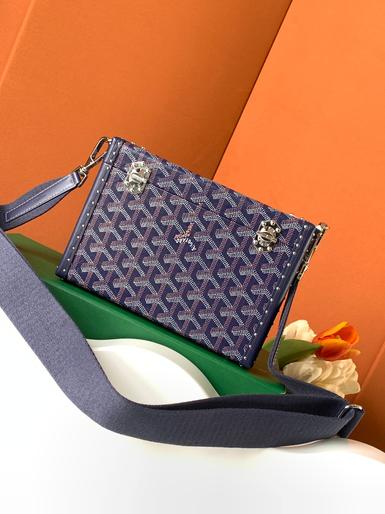 고야드 카세트 트렁크 백 마린 블루