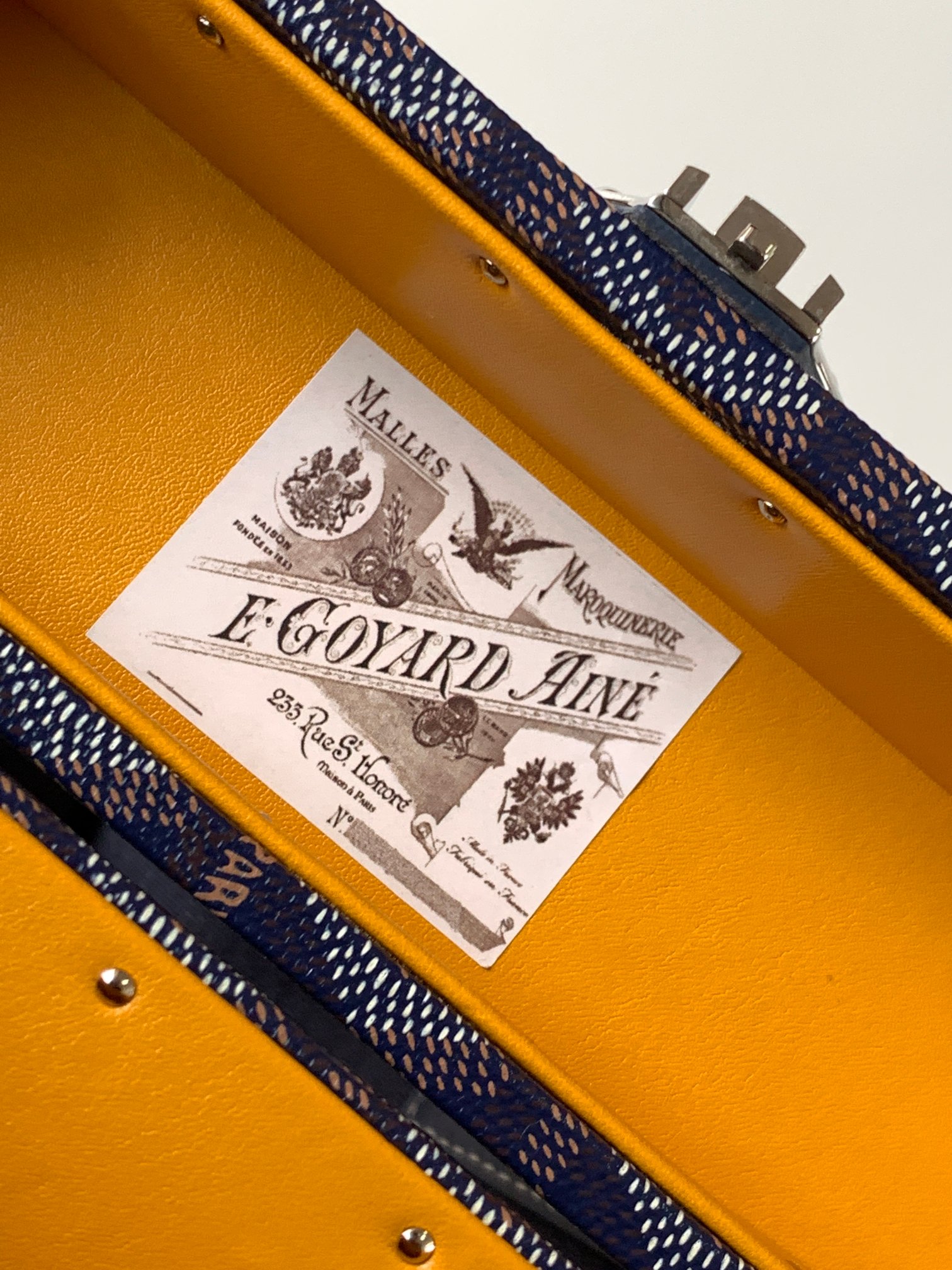 고야드 카세트 트렁크 백 마린 블루