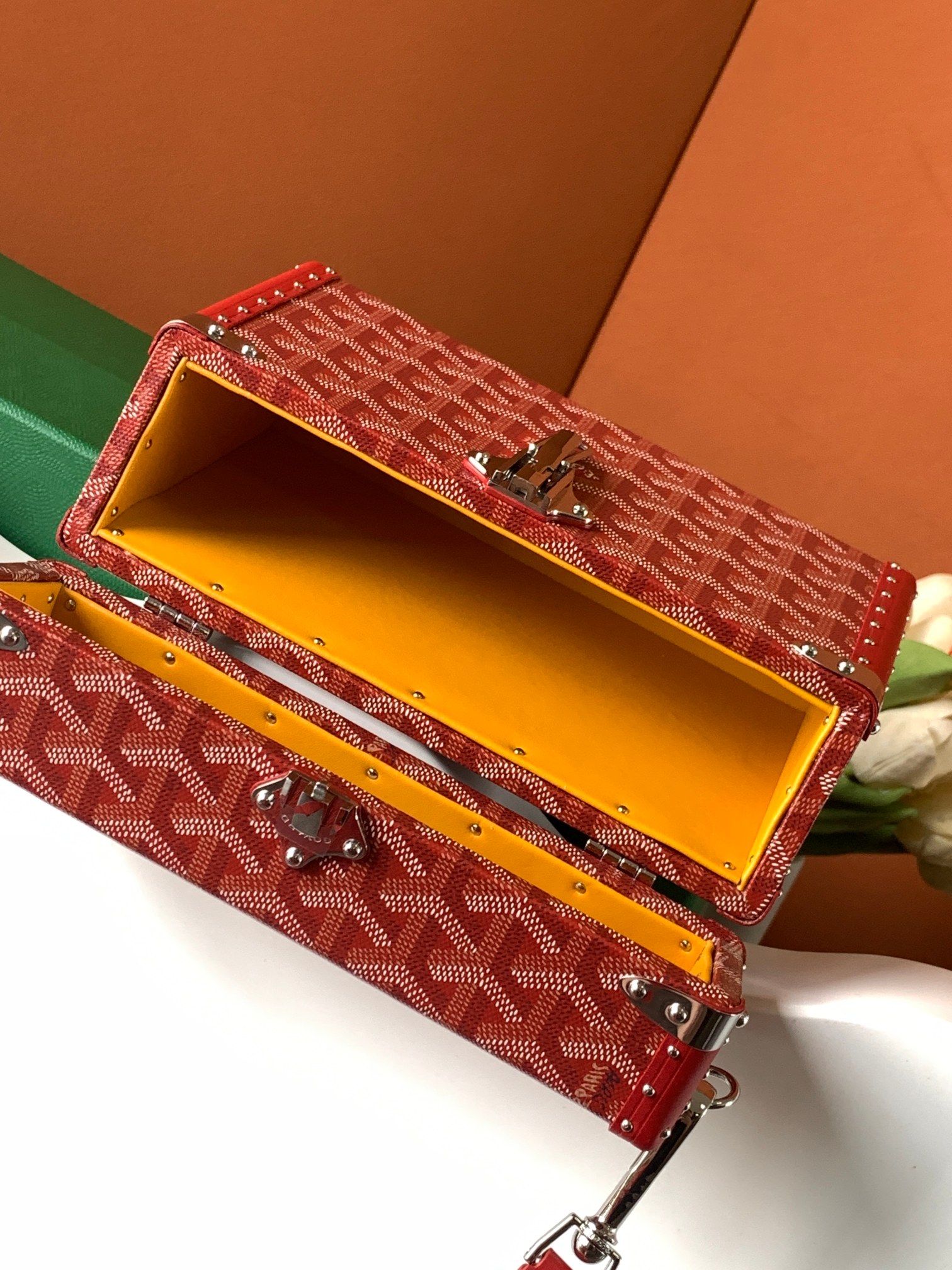 고야드 카세트 트렁크 백 레드