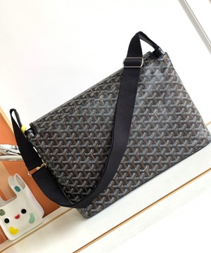 고야드 카페티엔 메신저백 MM 블랙