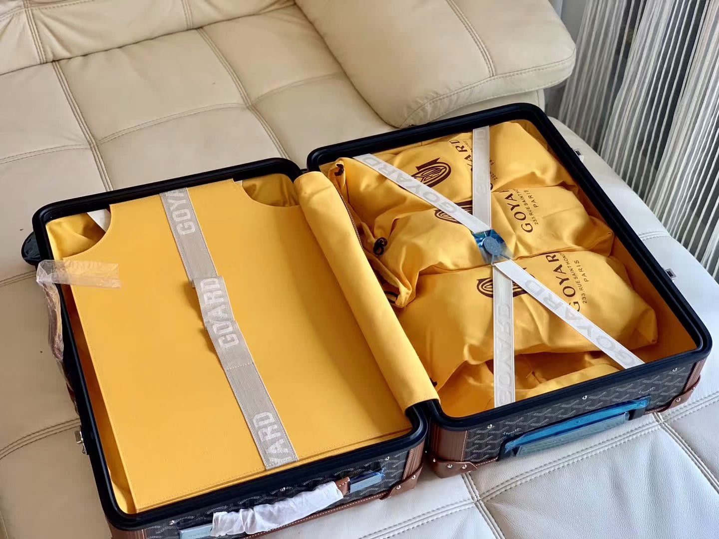 고야드 캐리어 블랙 탄