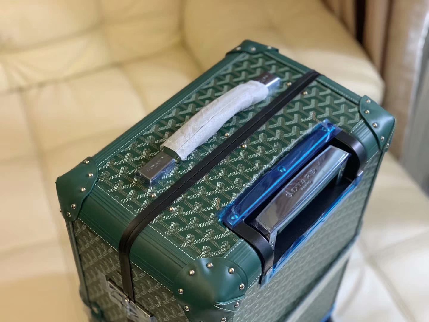 고야드 캐리어 그린