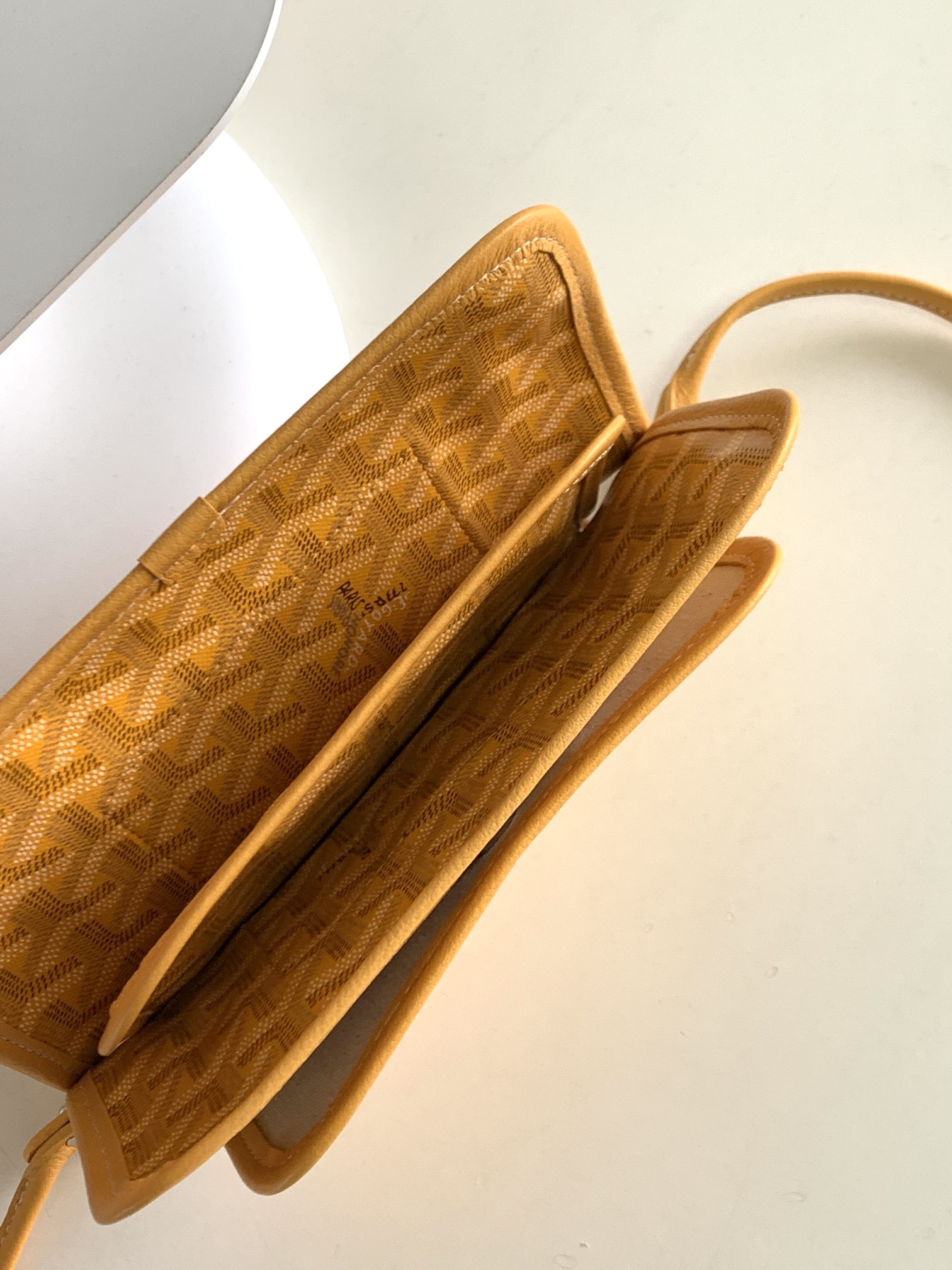 고야드 플뤼메 옐로우