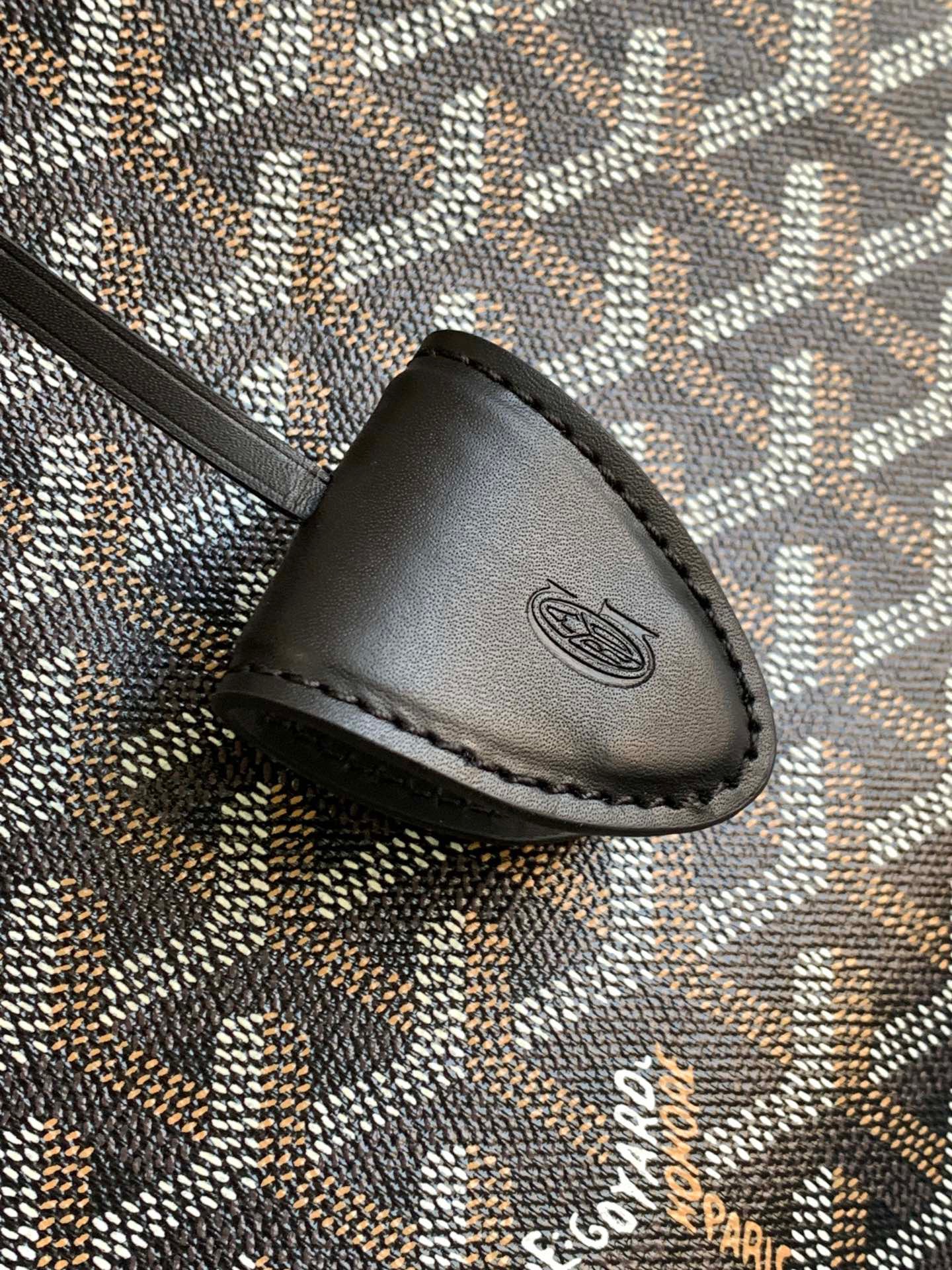 고야드 벨샤스 블랙