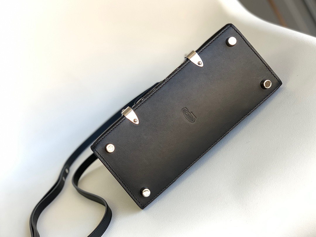 고야드 사이공 미니백 Jet-black 에디션 블랙