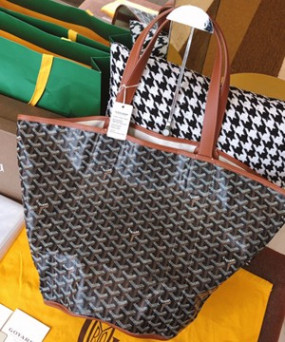 고야드 리버시블 캔버스 쇼퍼 블랙 탄