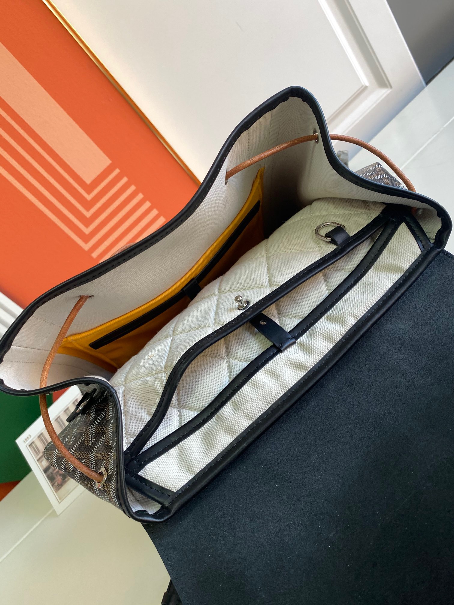 고야드 알핀 백팩 블랙