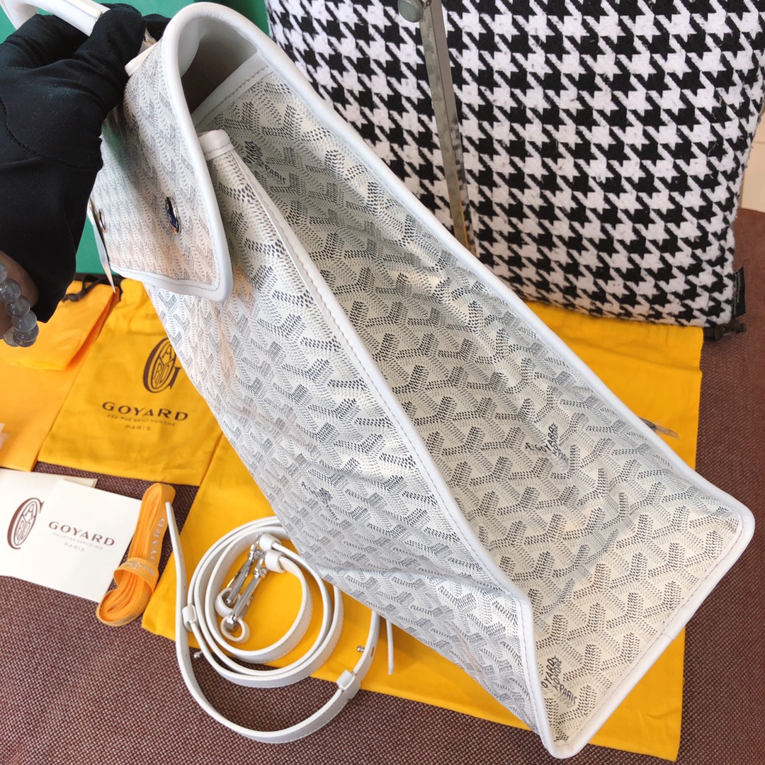 고야드 생레제르 백팩 화이트