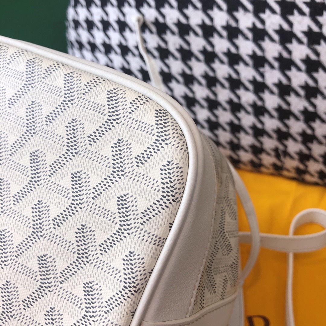 고야드 쁘띠플로 버킷백 화이트