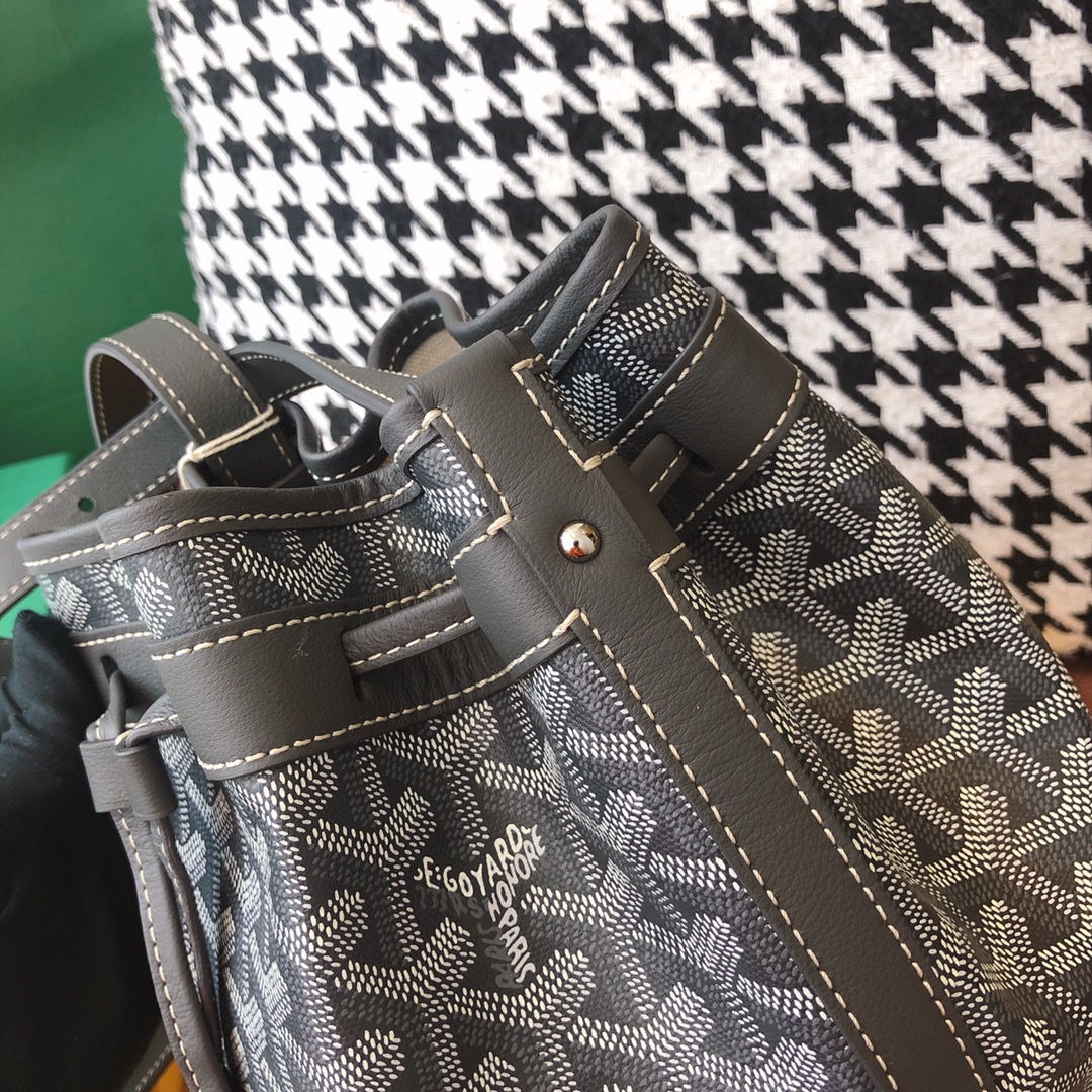 고야드 쁘띠플로 버킷백 그레이