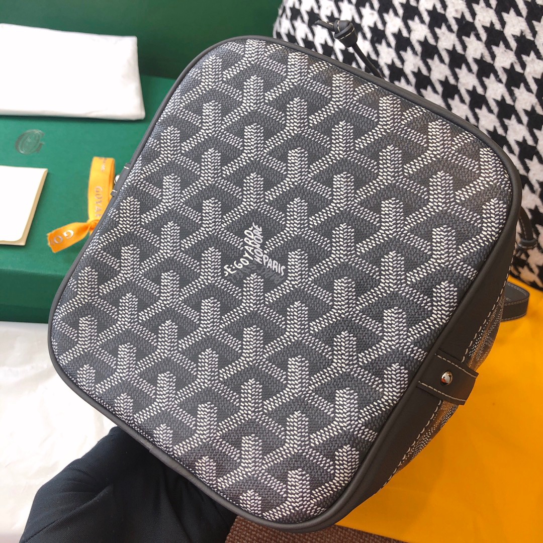 고야드 쁘띠플로 버킷백 그레이