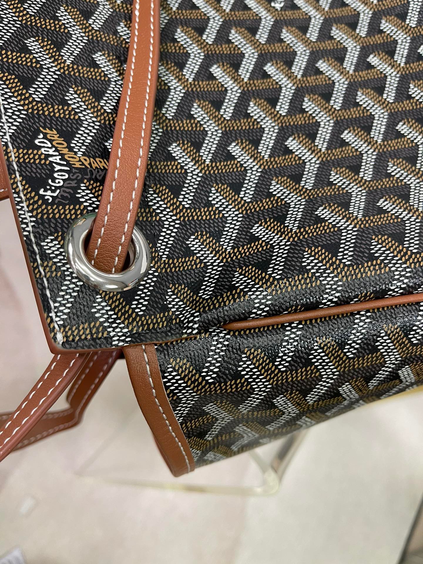 고야드 루에뜨 플랩 숄더백 블랙 탄