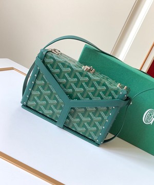 고야드 19FW 트렁크 스트랩백 그린