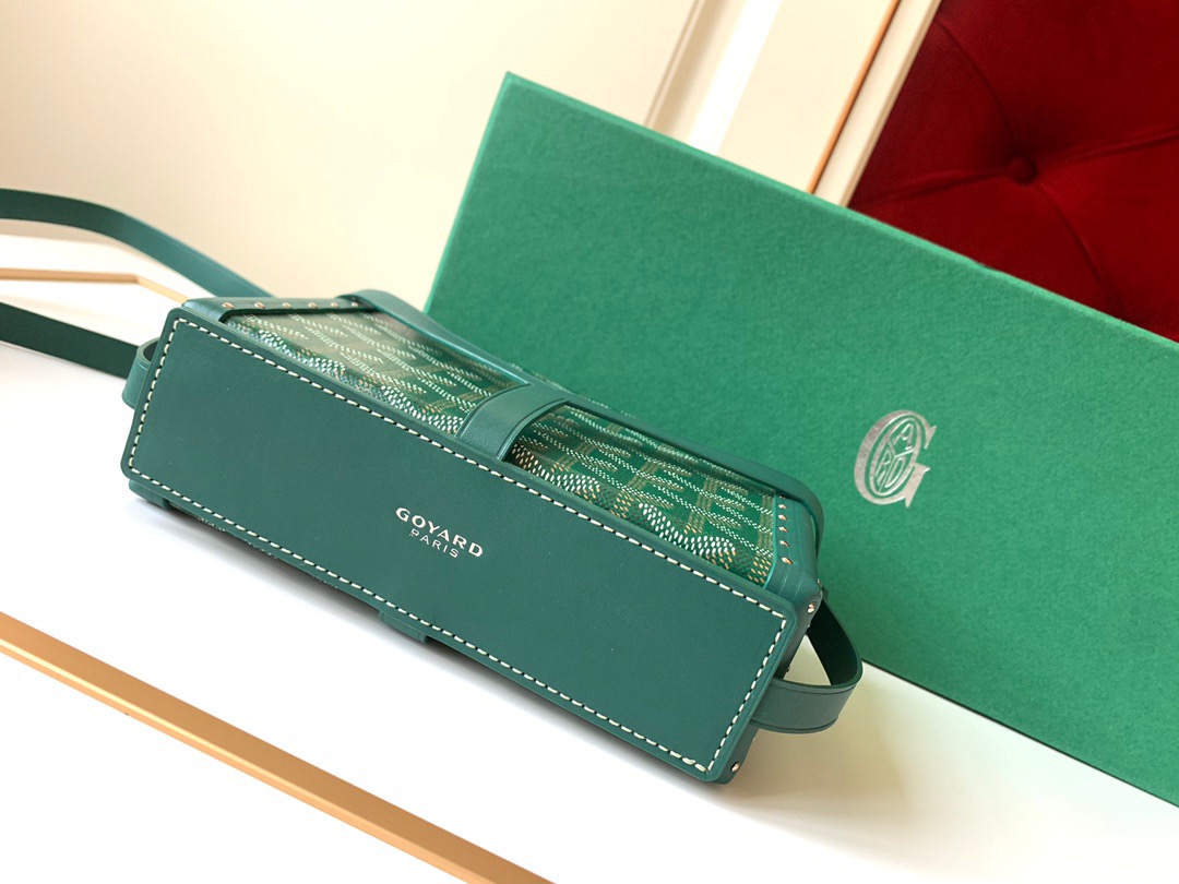 고야드 19FW 트렁크 스트랩백 그린