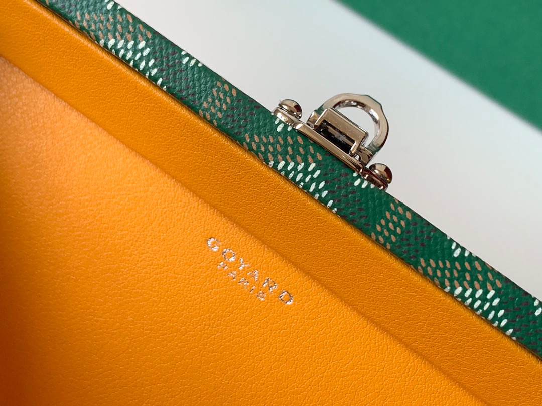 고야드 19FW 트렁크 스트랩백 그린