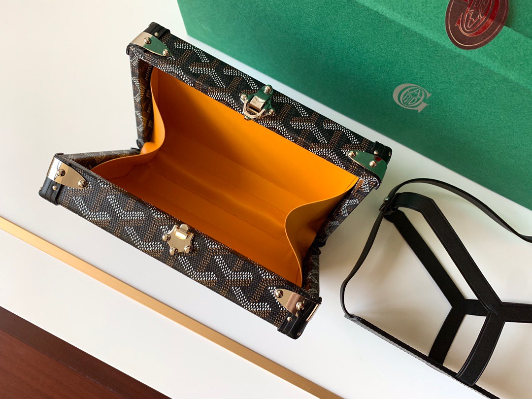 고야드 19FW 트렁크 스트랩백 블랙