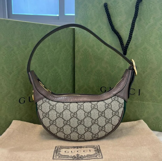 구찌 오피디아 GG 미니 호보 숄더백 가로 20cm x 세로15cm x 너비 5cm