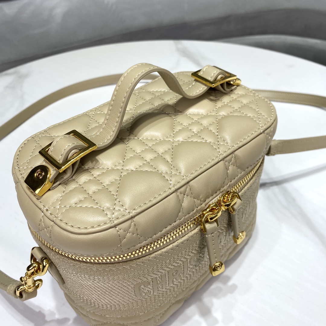 디올 레이디 트래블 베니티 케이스 베이지