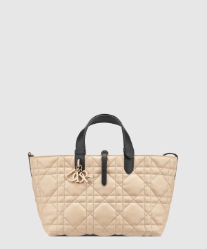 디올 미듐 뚜주흐 토트백 M2821