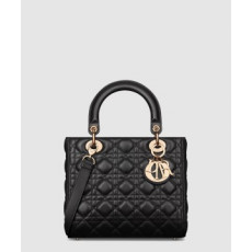 디올 레이디백 디라이트 미듐 M0565