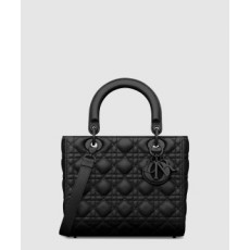 디올 레이디백 디라이트 미듐 M0565