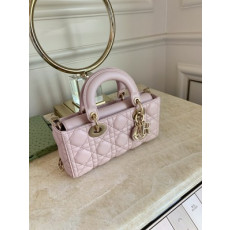 디올 레이디 디조이백 페일 핑크 미듐