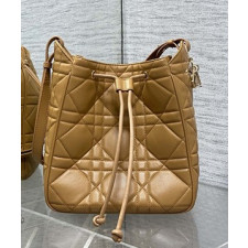 디올 디 모션 미디엄 호보 버킷백 DR09463