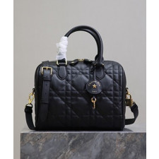 디올 그루브 토트백 25