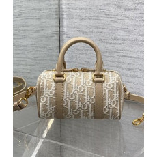 디올 그루브 토트백 16