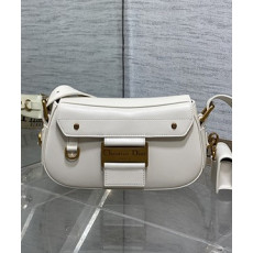 디올 오블리크 스트릿시크 백