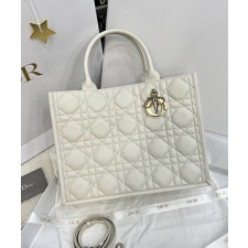 디올 북 토트 레더 스트랩 미디움