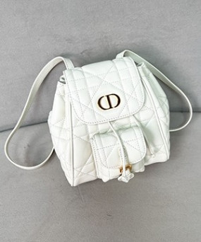 디올 카로 백팩 스몰 화이트