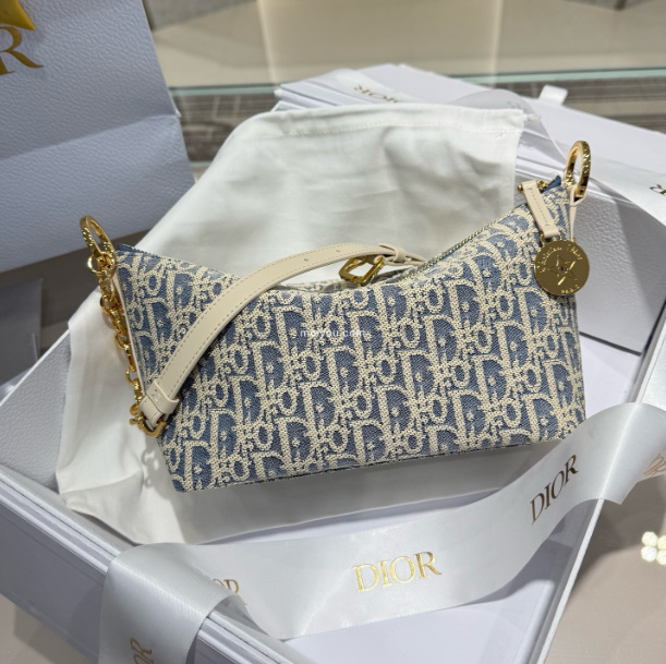 디올 Diorstar 체인 호보백 S3202UTZQ