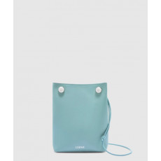 로에베 페블 파우치 스무스 카프스킨