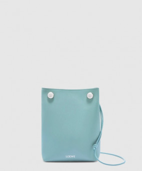 로에베 페블 파우치 스무스 카프스킨