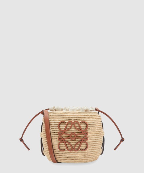 로에베 비하이브 바스켓백